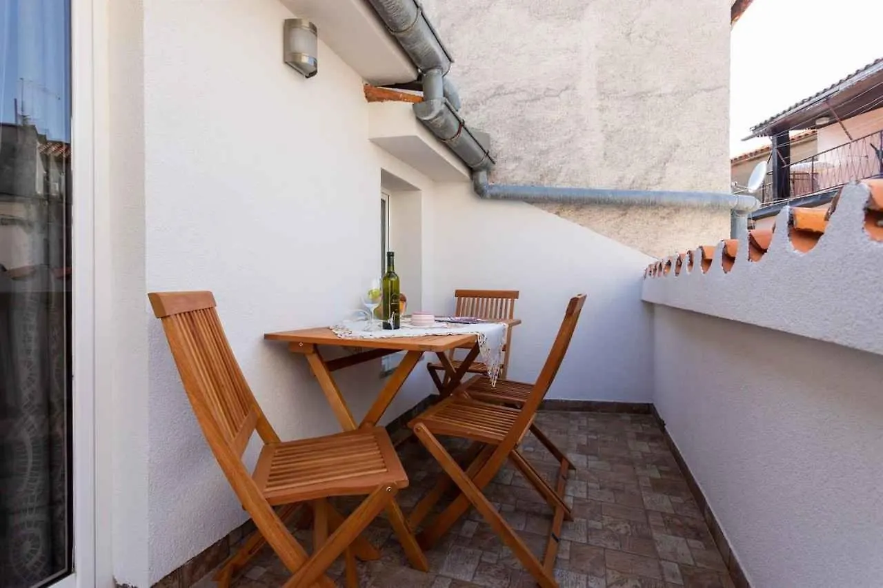 Holiday Home In Vrbnik - Insel Krk 47398